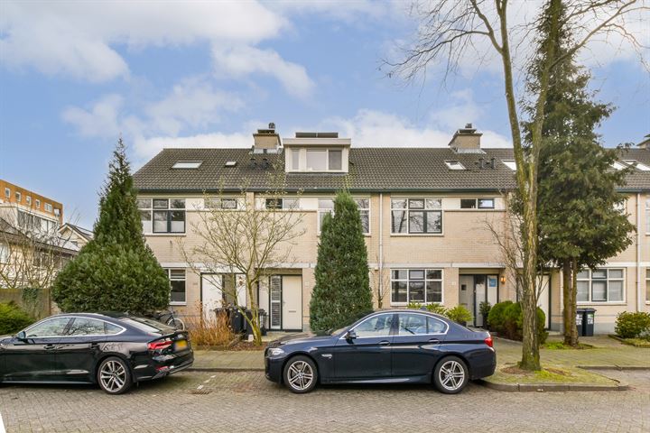 Distelvlinderweg 118 in Diemen Foto