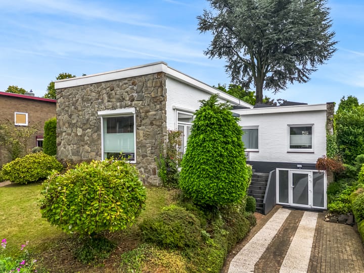 Doctor Beckersstraat 3 en Beek foto