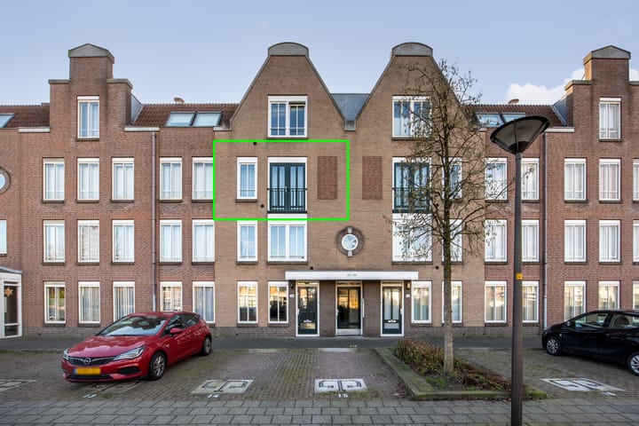 Dokter Baumannplein 32 in Halfweg