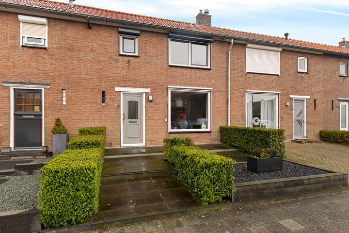 Dokter Baxstraat 15 en Genemuiden foto