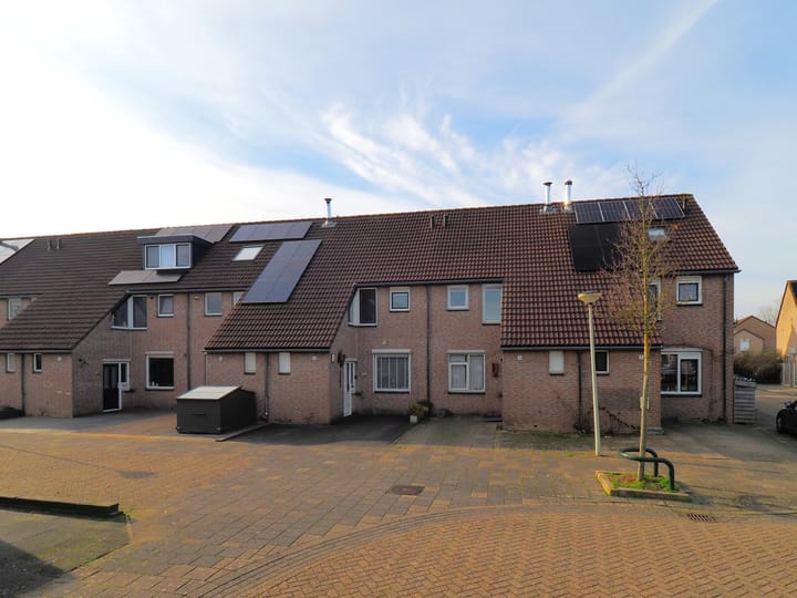Photo of property Dokter Rietveldplein 6, Papendrecht