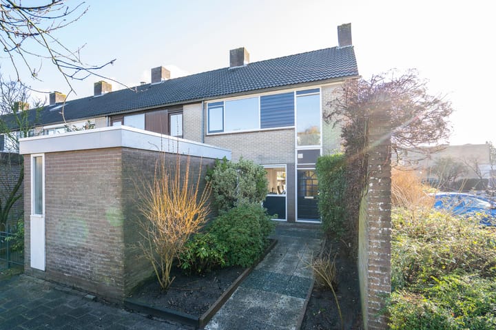 Domela Nieuwenhuisstraat 2 dans Papendrecht photo