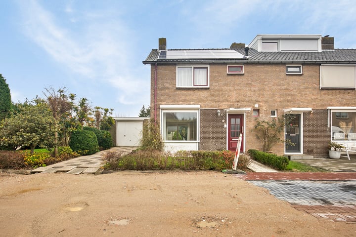 Donker Curtiusstraat 1 in Vlissingen Foto