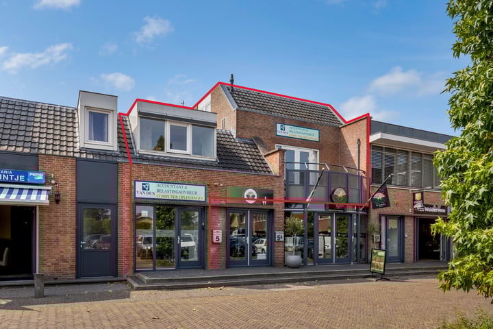 Dorpsplein 5 in Beesd Foto