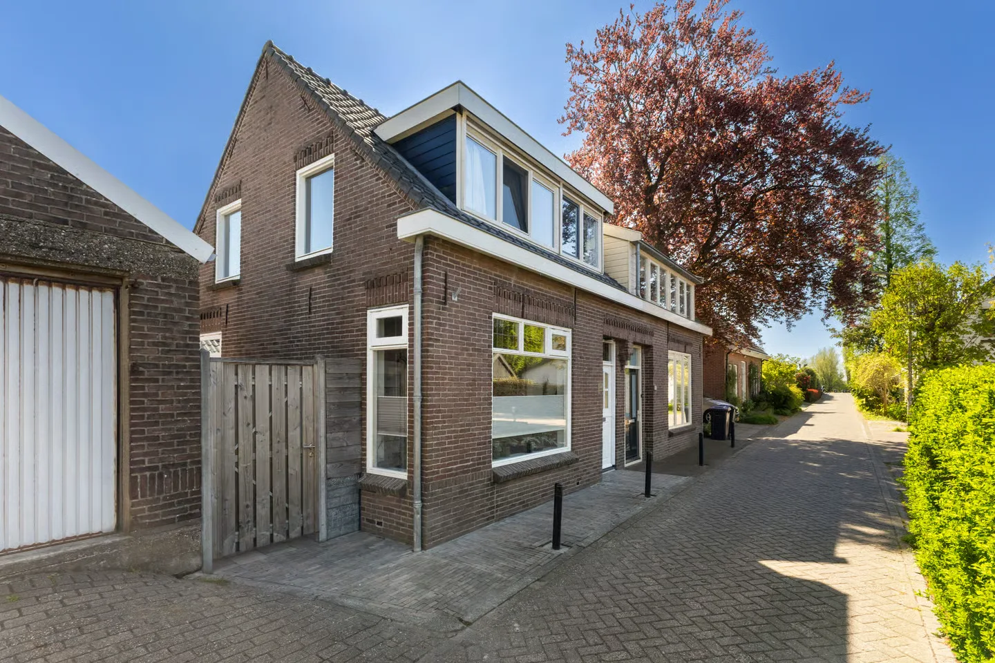 Dorpsstraat 100 dans Hazerswoude-Dorp