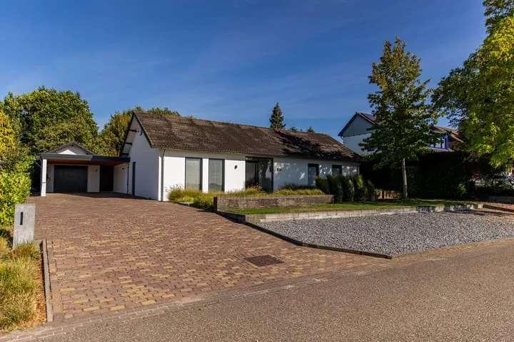 Dorpsstraat 104 in Buggenum