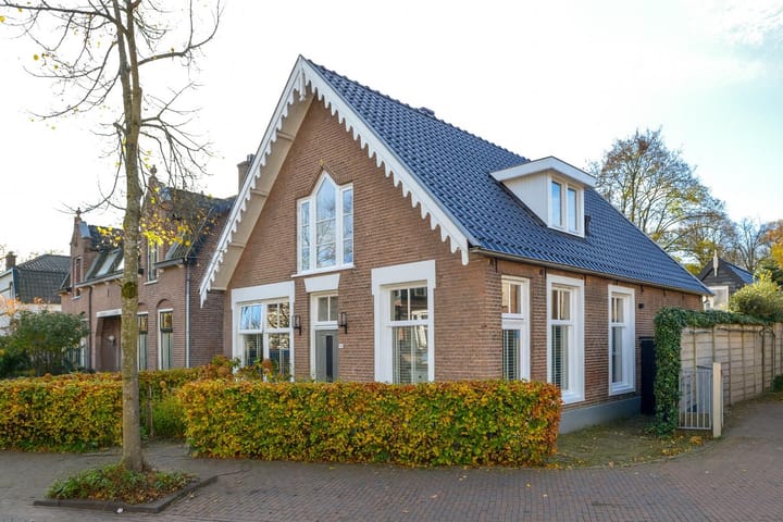 Dorpsstraat 16 in Muiderberg foto