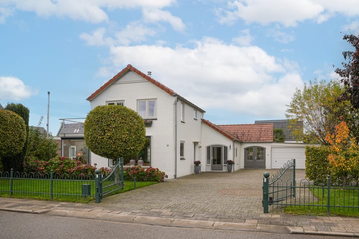 Dorpsstraat 16 in IJzendoorn Foto