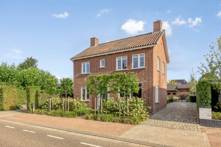 Dorpsstraat 18 in Ulicoten foto