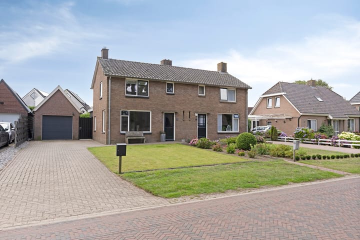 Dorpsstraat 18 in Uffelte foto