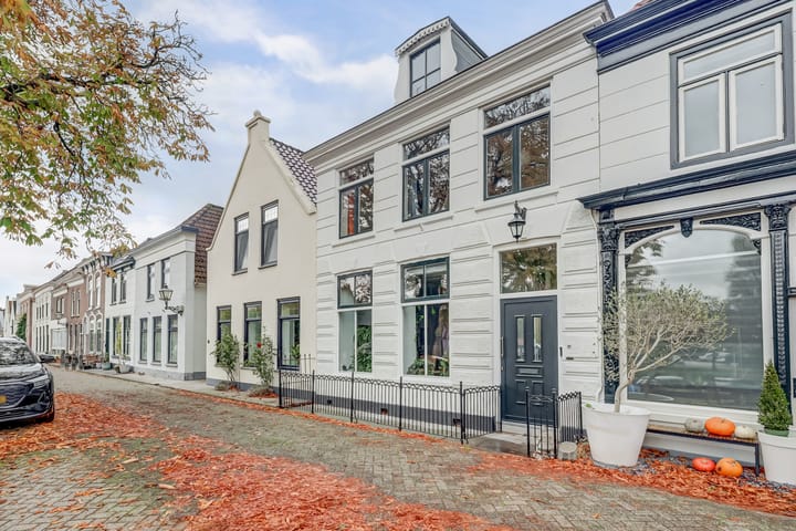 Dorpsstraat 19 dans Zwartewaal photo