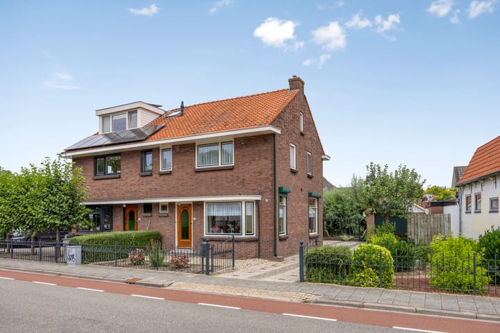 Dorpsstraat 206 in Harmelen Foto