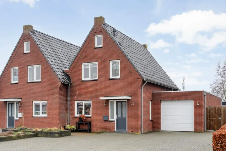 Dorpsstraat 23 in Koekange