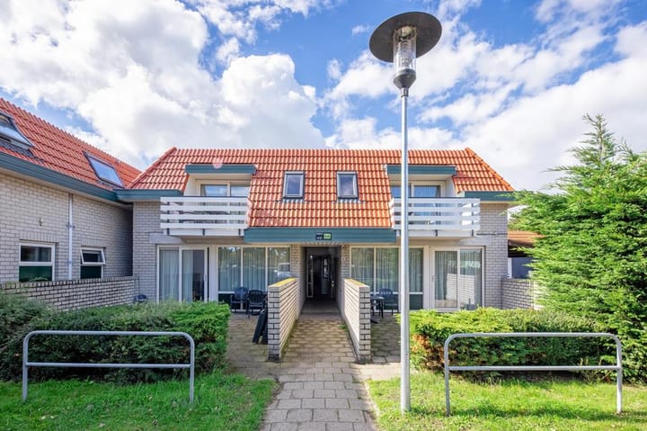 Dorpsstraat 255 en De Koog foto