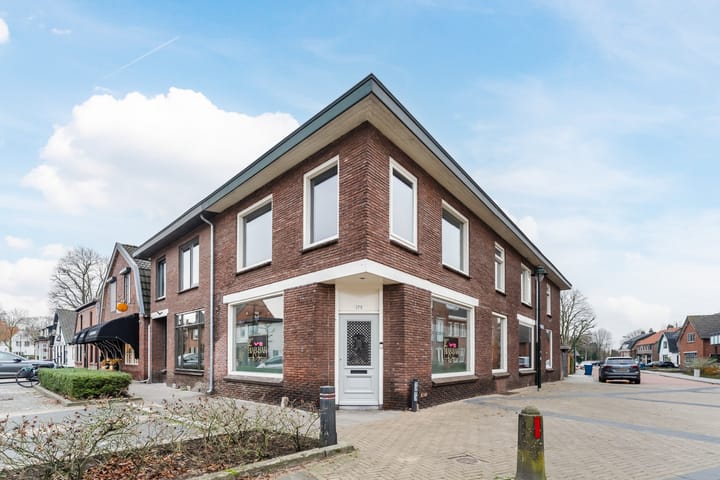 Photo of property Dorpsstraat 273, Scherpenzeel