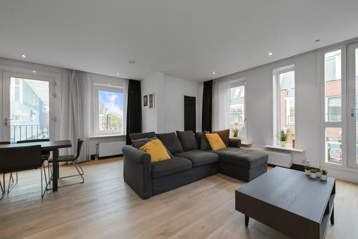 Dorpsstraat 65B en Landsmeer foto