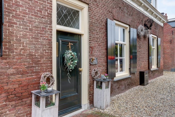 Dorpsstraat 7 dans Schoonrewoerd photo