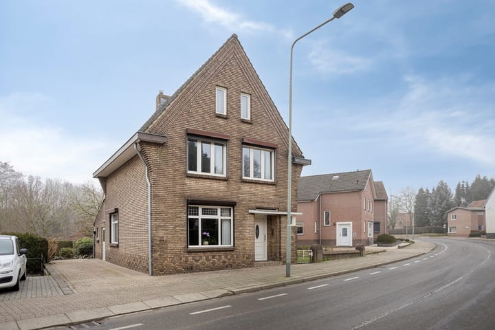 Photo of property Dorpstraat 104, Spaubeek