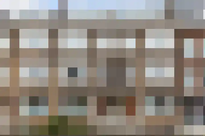 Dorpsweg 14 B en Rotterdam