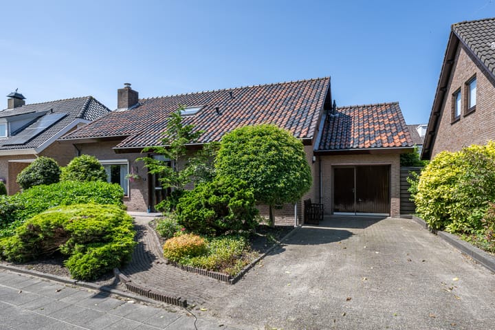 Dorpsweg 83 in Sommelsdijk Foto
