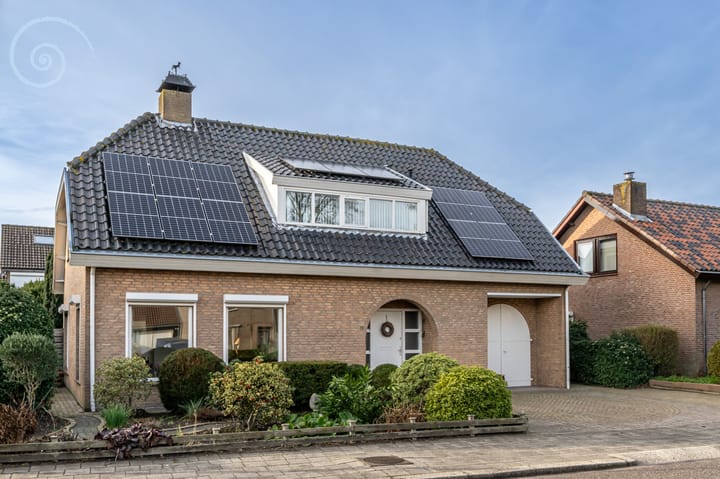 Photo of property Dorpsweg 85, Sommelsdijk