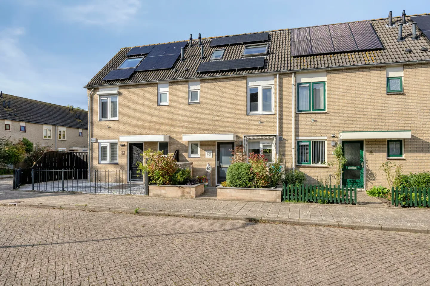 Dotterbloem 10 Leidschendam