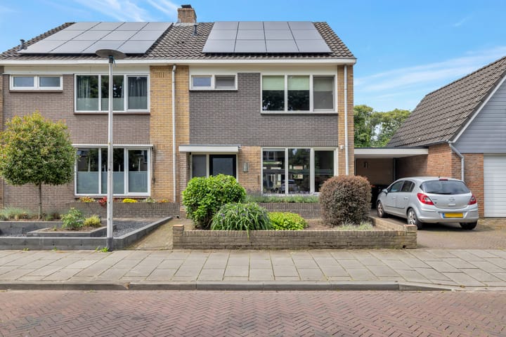 Dr Ariënsstraat 12 dans Overdinkel photo