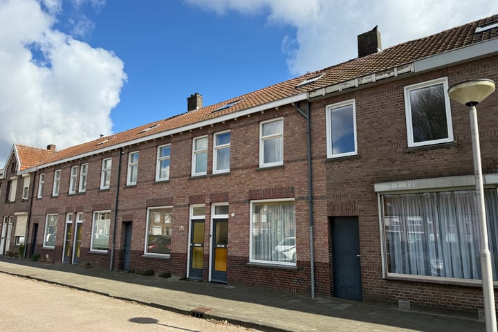 Dr. Cuijpershof 49 in Tilburg photo