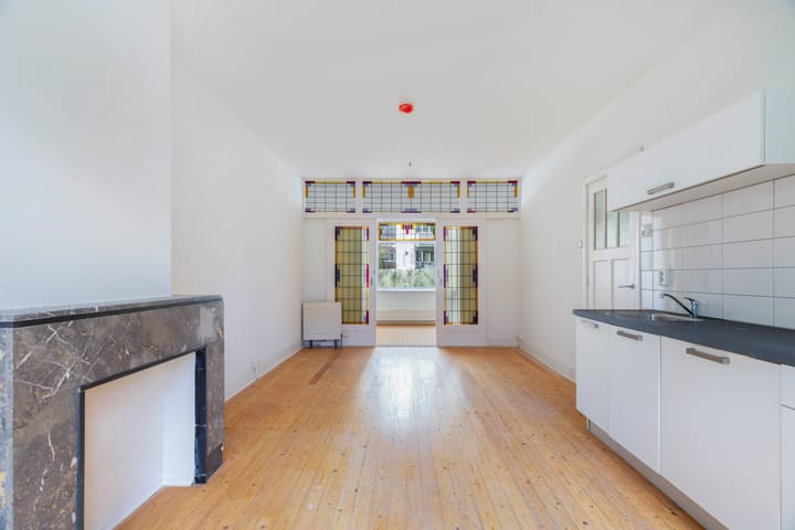 Dr. de Visserstraat 86B in Rotterdam photo