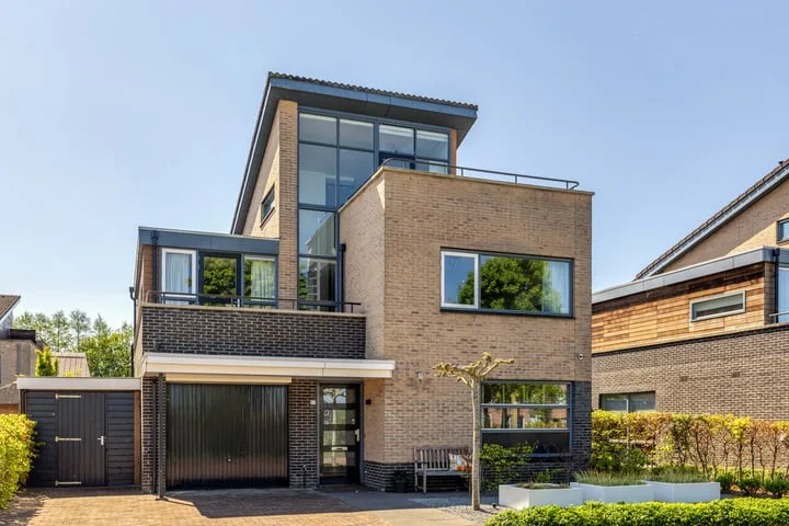 Dr. F.W. Klaarenbeeksingel 83 dans Hoevelaken