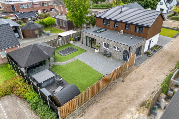 Dr. H.J. Postlaan 40 en Bergentheim foto