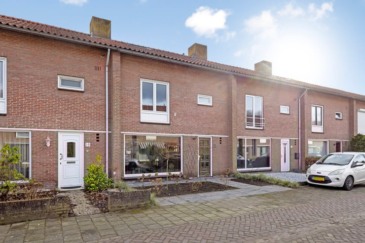 Dr. H. Mollerstraat 21 in Valkenswaard Foto