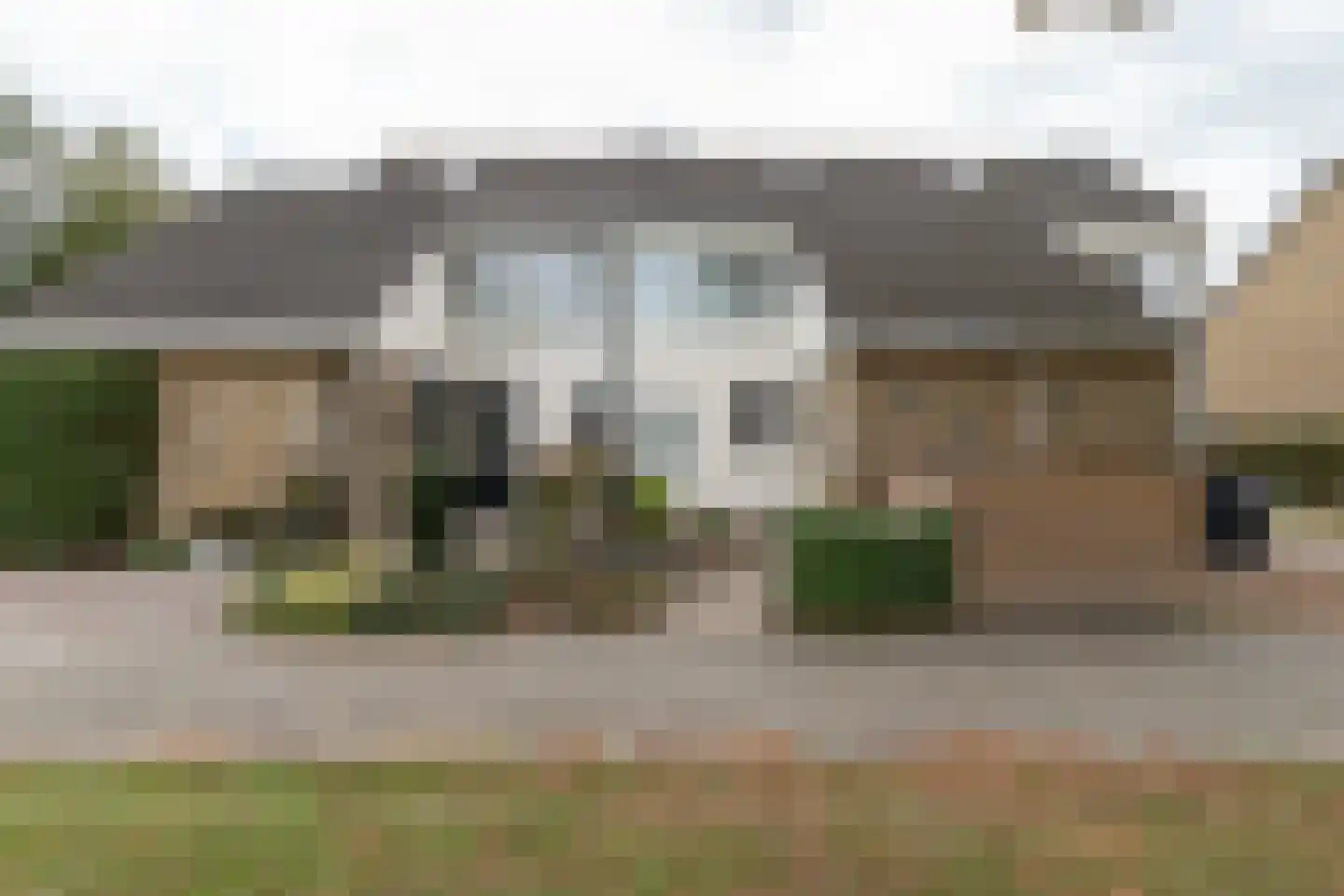 Dr. Oortwijn Botjeslaan 106 in Midwolda