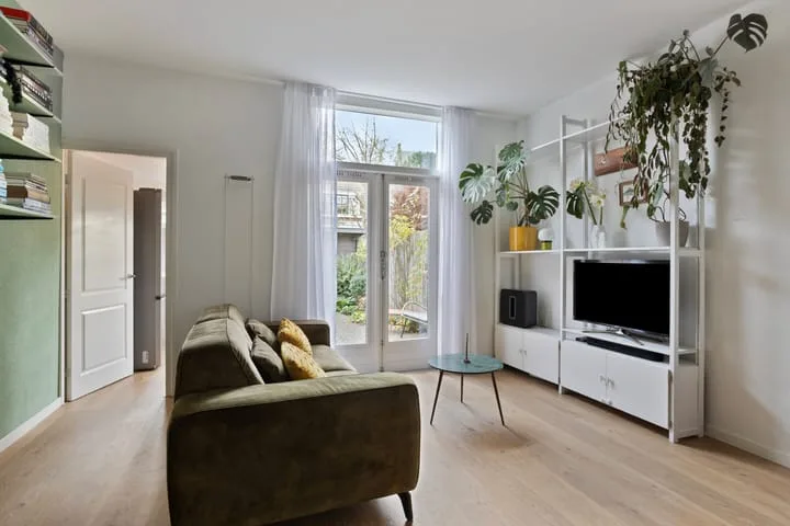 Dr. van Rhijnstraat 12 Leiderdorp thumbnail 12
