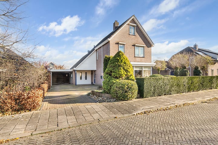 Photo of property Droogveld 8, Tolkamer