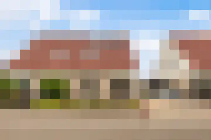 drs. S. van Tuinenleane 30 Dokkum thumbnail 5