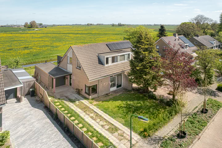 Ds J van Dijkstraat 10 dans Tzum photo