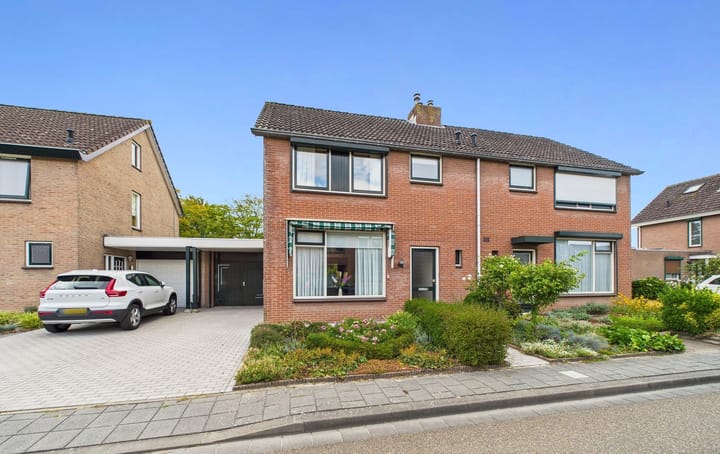 ds. Raamshof 8 in Hoek Foto