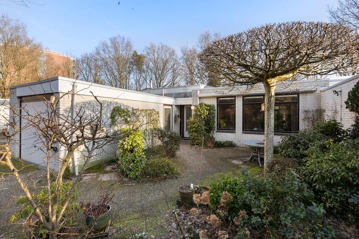 Du Perronlaan 32 in Groningen