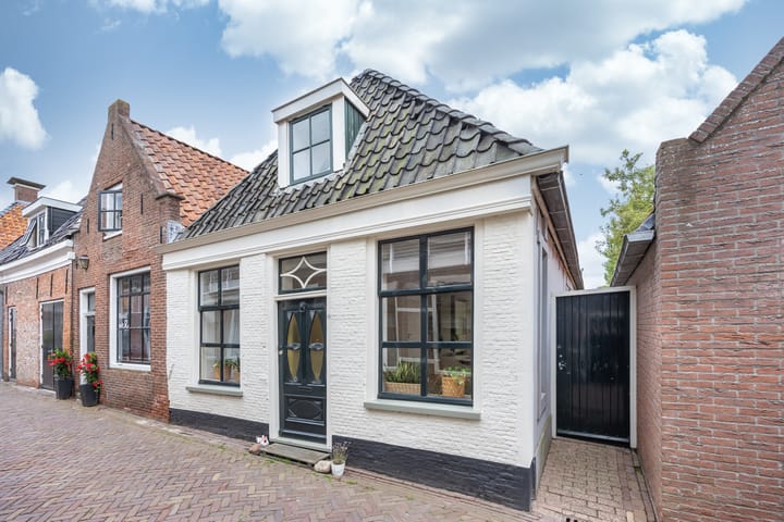 Dubbelstraat 122 in Sloten Foto