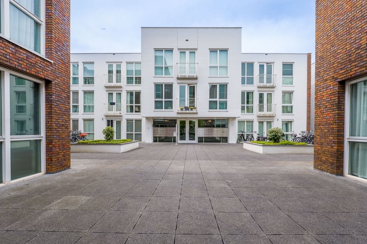 Duiker 19 dans Huizen photo