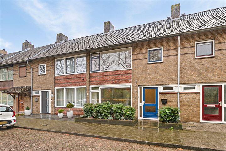 Duinkerkelaan 71 in Etten-Leur foto