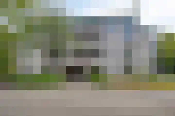 Duinlaan 23 en Son en Breugel