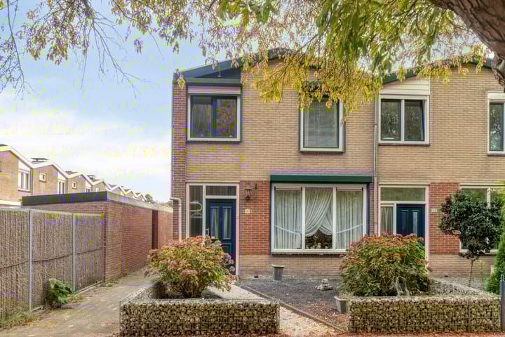 Duivensteen 41 in Zevenbergen Foto