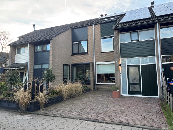 Photo of property Duivenvoorde 12, Zwijndrecht