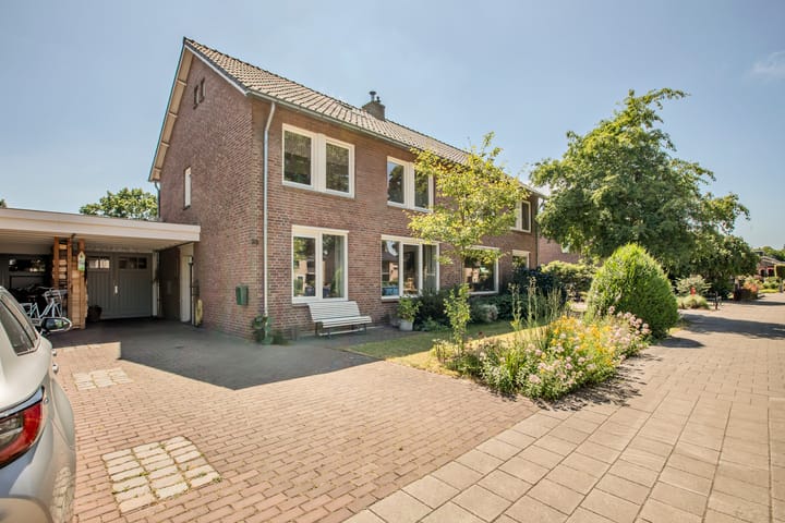 Duizendschoonstraat 35 in Uden foto