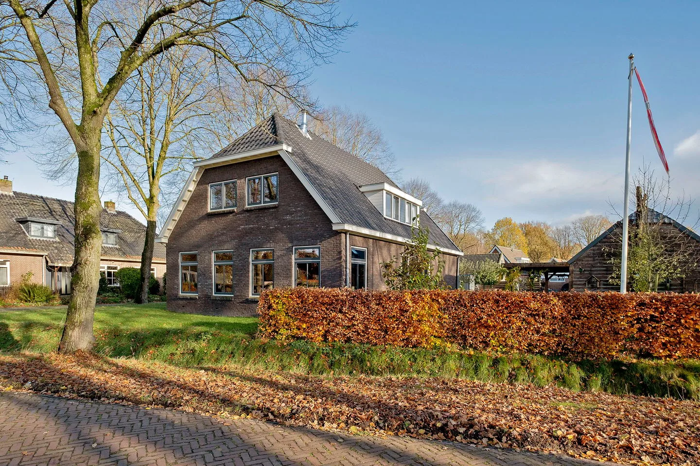 Dwarsweg 1 in Elp
