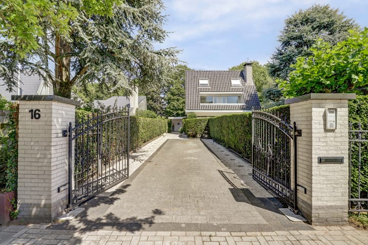 Dwarsweg 16 dans Rockanje photo