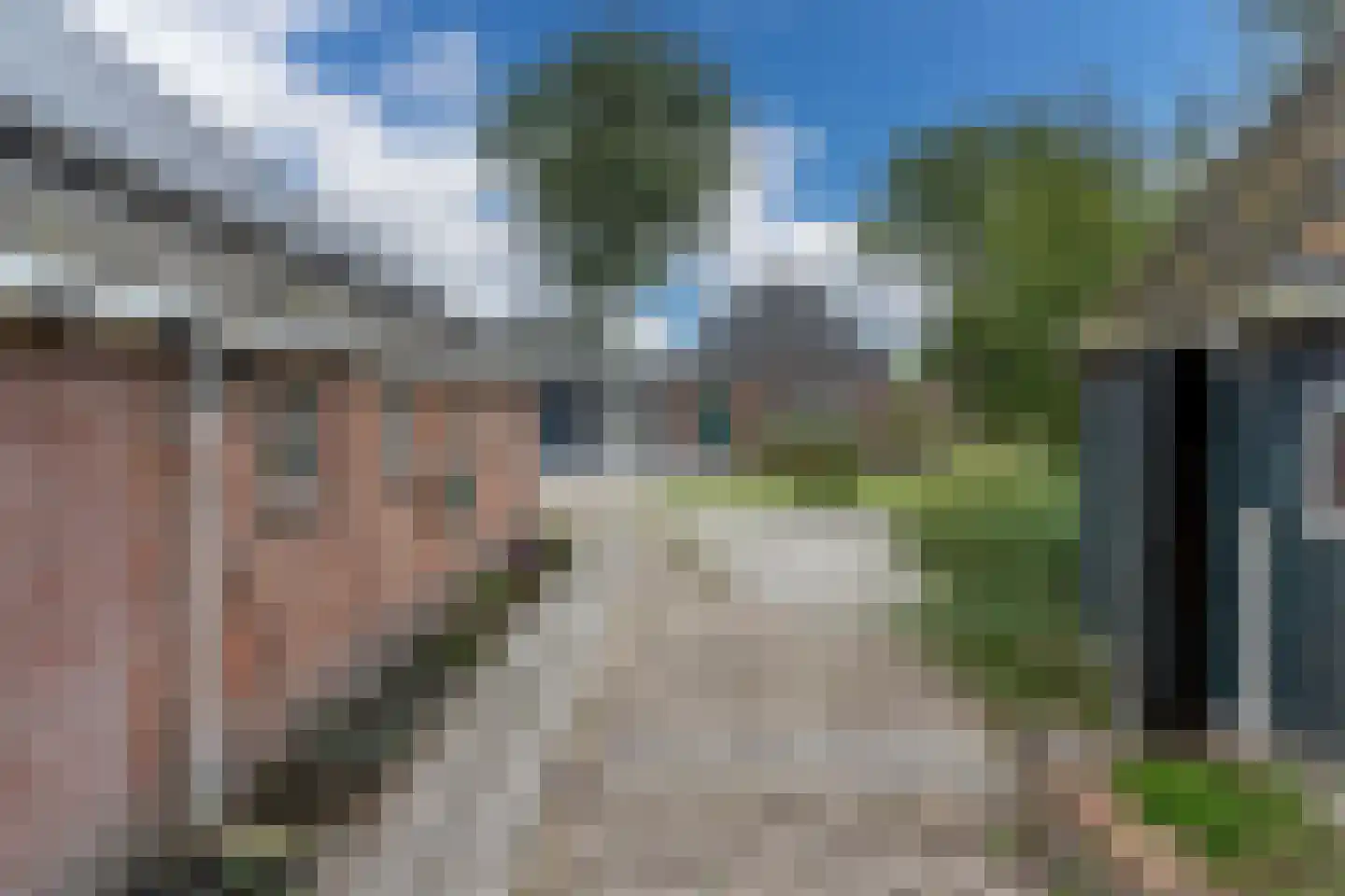 Eastein 3 Peazens thumbnail 50
