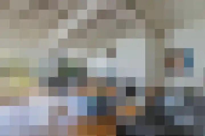 Eastwei 40 Uitwellingerga thumbnail 8